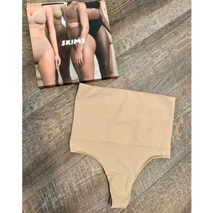SKIMS CORE CONTROL THONG